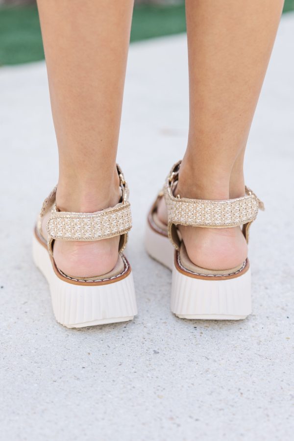 On The Run Gold Platform Sandals For Discount - Image 3